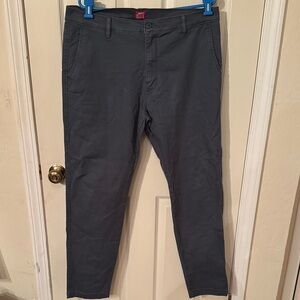 Levi's Men's Charcoal / blue Chinos 36x32